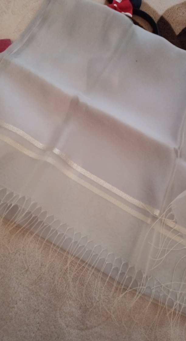 Gri Parlak Kadın Şal - Görsel 2