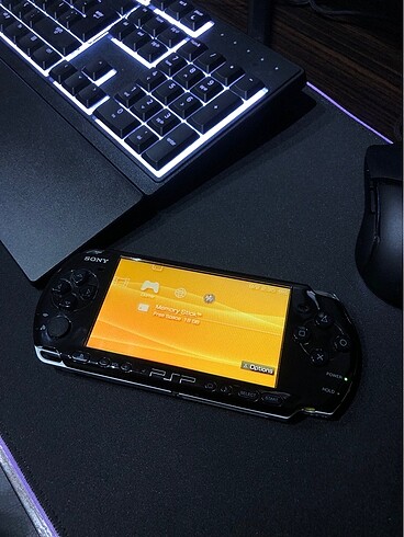 PSP 3004 64GB Tertemiz