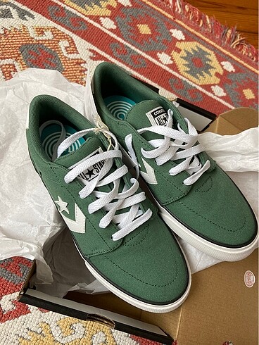 Converse sneaker