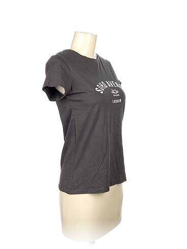 LC Waikiki LC Waikiki T-shirt %70 İndirimli.
