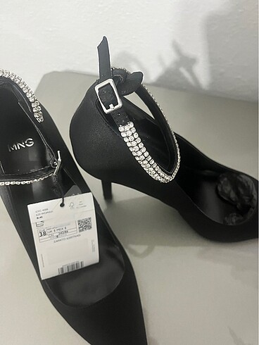 Mango stiletto