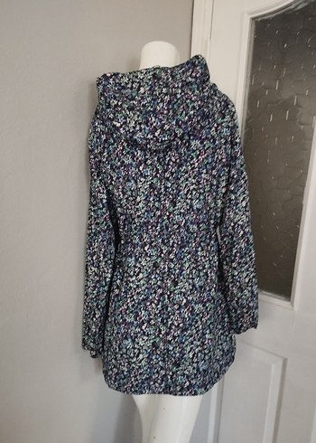 Düğmeli Çok Renkli Midi Kadın Yağmurluk - Görsel 3