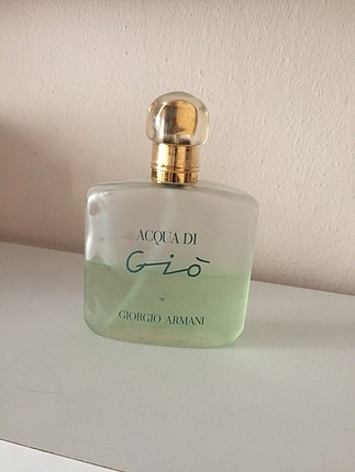 Armani parfüm