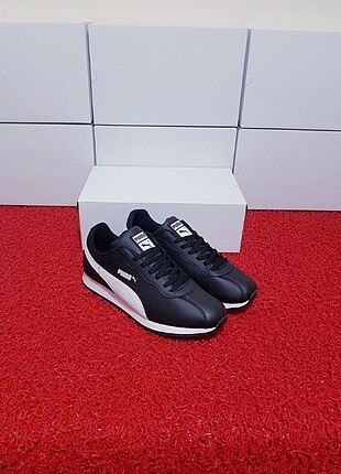 40 Beden PUMA SIYAH