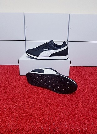 40 Beden siyah Renk PUMA SIYAH