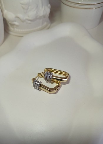 Diğer TRINITY SQUARE GOLD TAŞLI KÜPE