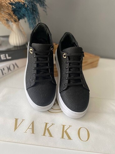 38 Beden Spor Ayakkabı