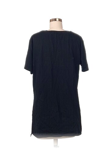 universal Beden Diğer T-shirt %70 İndirimli.