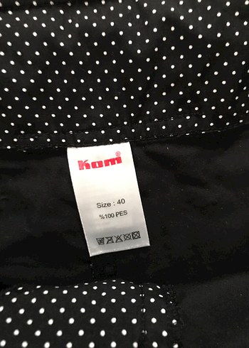 40 Beden kırmızı Renk Kom şort