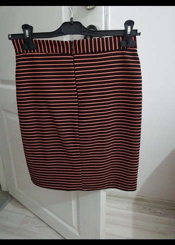 Çizgili Kadın Etek - Görsel 3