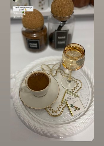 Beyaz Kulplu Yuvarlak Tepsi Seti - Görsel 3