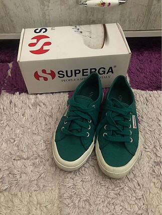 Yeşil superga ayakkabı