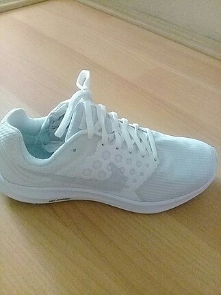 NIKE DOWNSHIFTER orjibal kosu ayakabisi