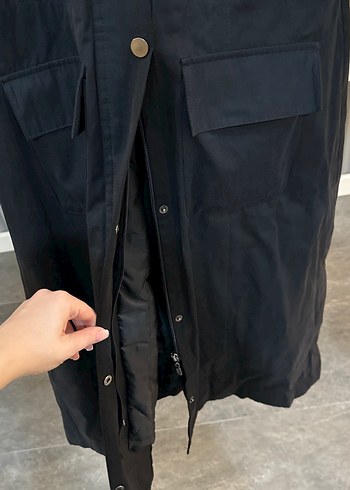 Siyah Uzun Düğmeli Kadın Kaban - Görsel 3