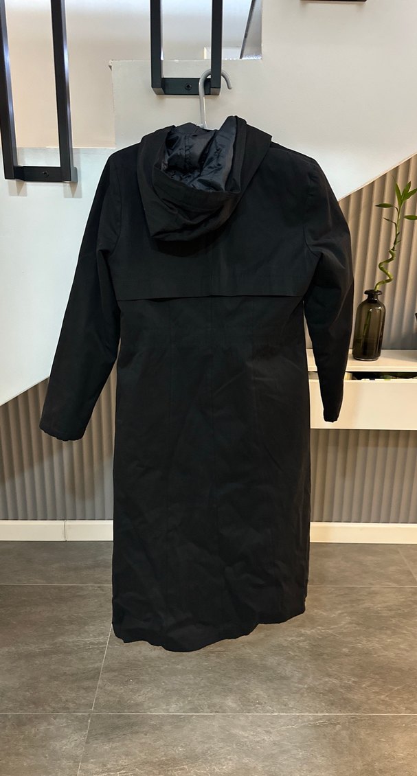 Siyah Uzun Düğmeli Kadın Kaban - Görsel 5