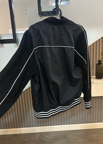 Siyah Fermuarlı Spor Ceket - Görsel 4