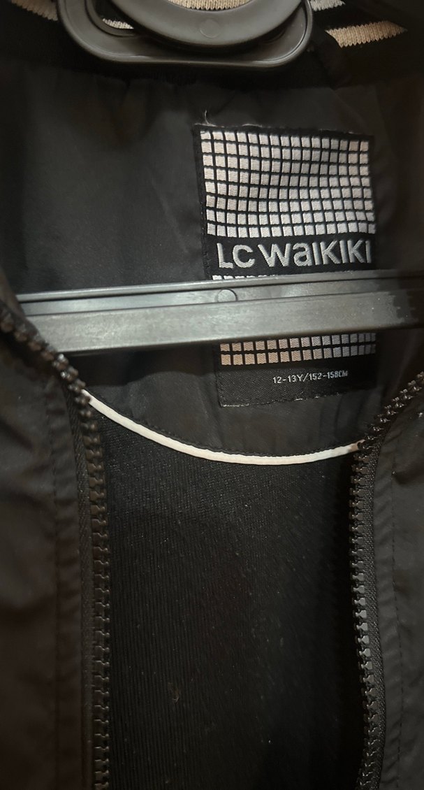 Siyah Fermuarlı Spor Ceket - Görsel 2