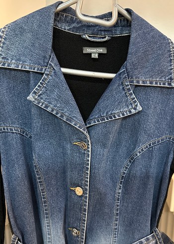 Kemerli Uzun Kadın Kot Ceket - Görsel 2