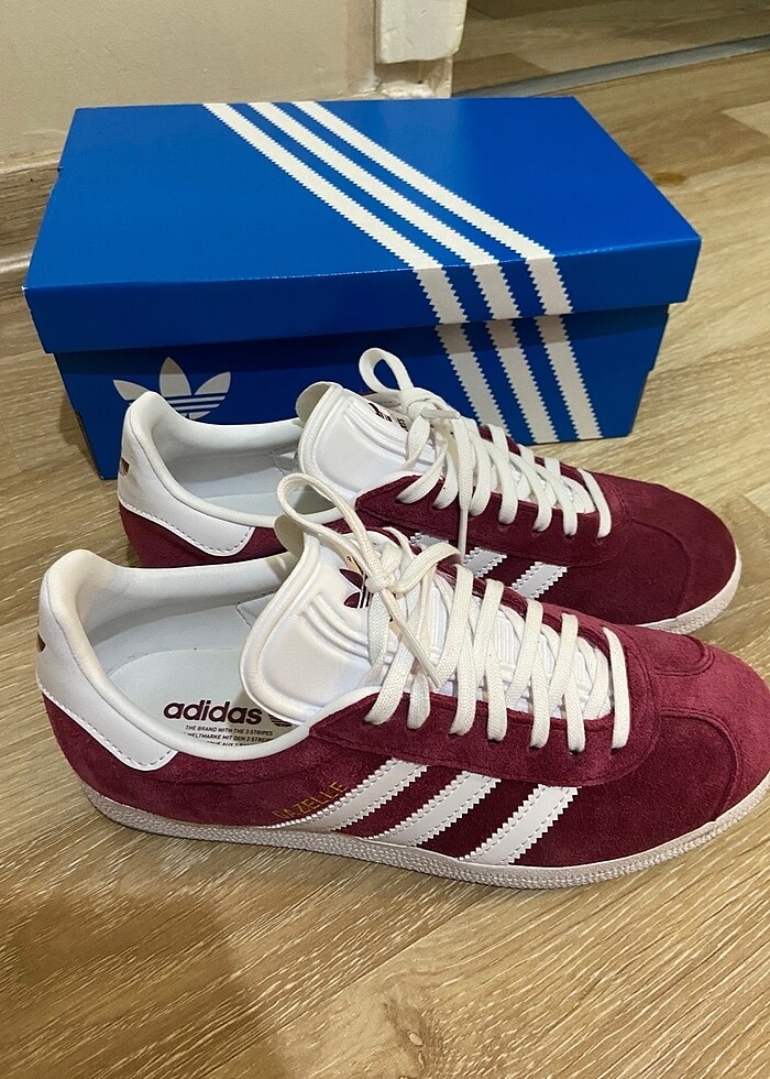 Kırmızı adidas gazelle - Görsel 2