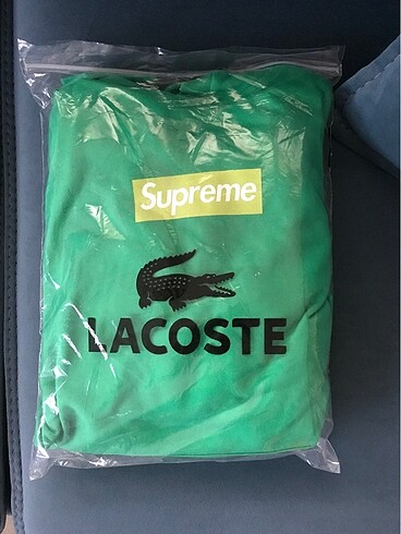 Supreme sweatshirt