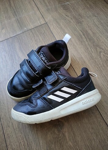 Adidas erkek çocuk spor ayakkabı 