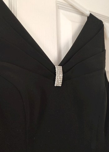 Siyah V Yakalı Uzun Klasik Elbise - Görsel 8