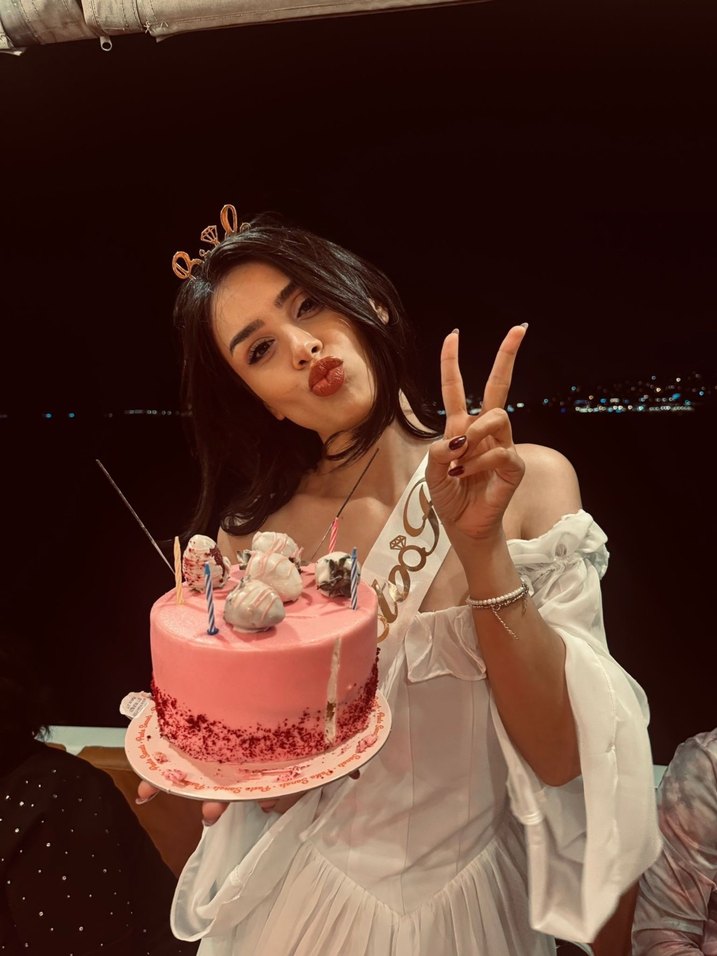 Beyaz Straplez Midi Transparan Abiye Elbise - Görsel 2