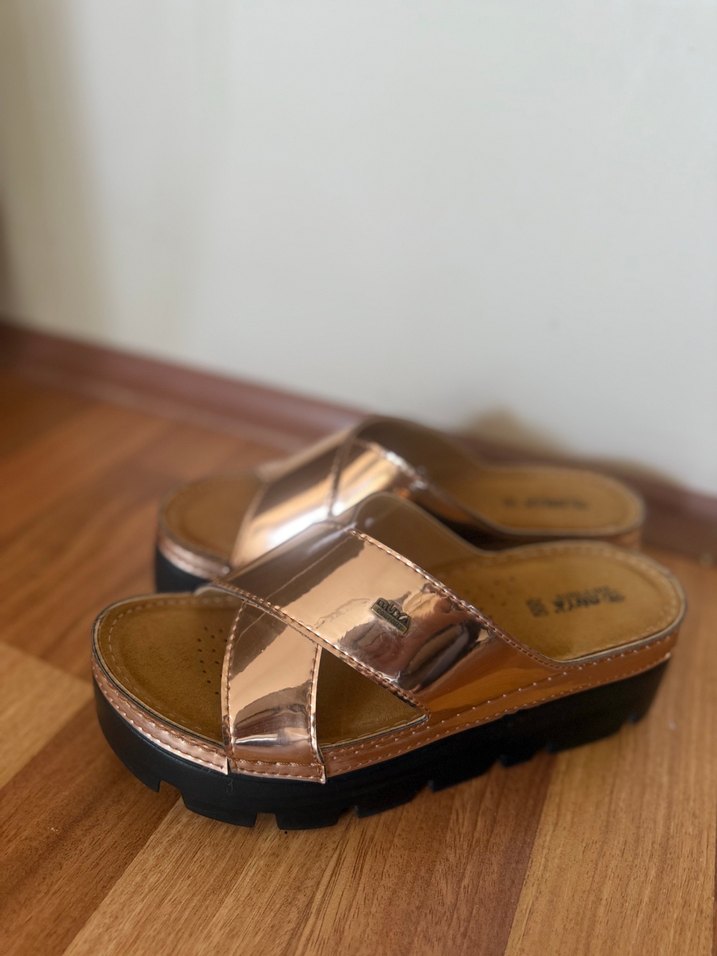 Muya Anatomik Tabanlı Terlik - Görsel 3