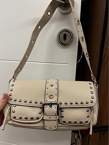Stradivarius omuz çantası
