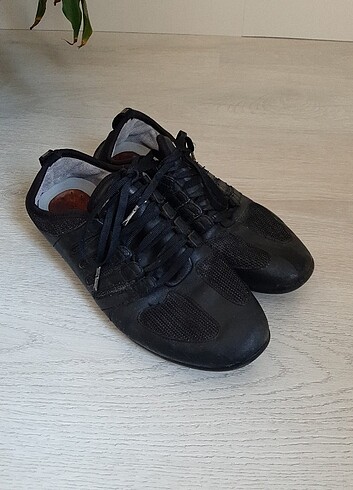 Geox siyah spor ayakkabı 