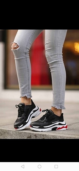 Balenciaga siyah spor ayakkabı