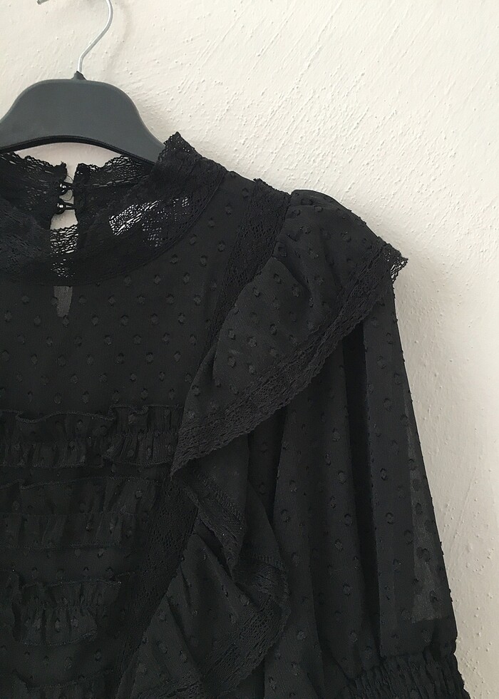 Twist siyah dantel detaylı kısa elbise - Görsel 2