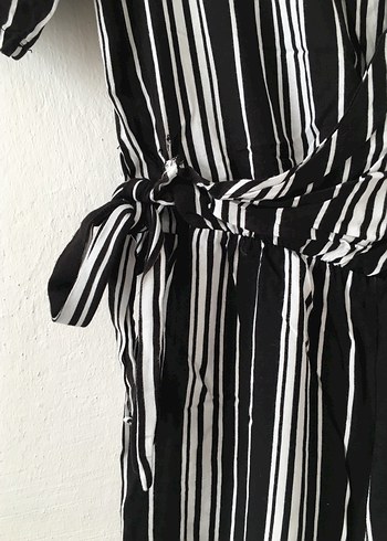 Siyah Beyaz Çizgili Kadın Tulum - Görsel 2