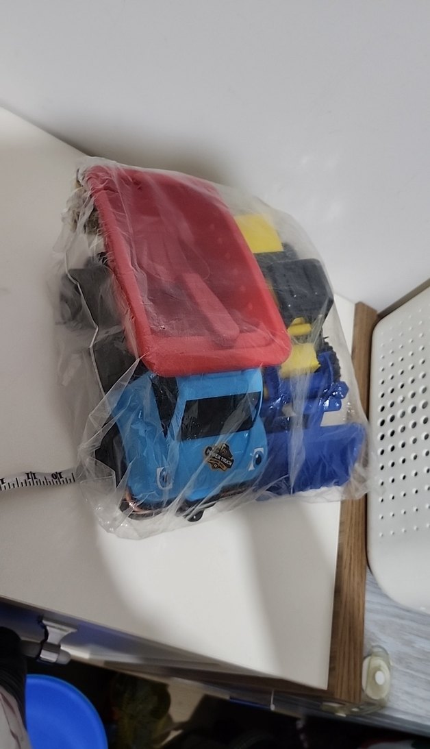 Renkli Plastik Oyuncak Kamyon Seti - Görsel 3