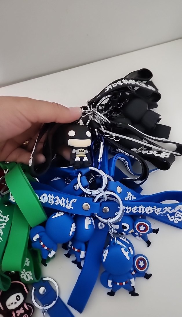 Renkli Rock Punk Kadın Anahtarlık Tane fiyatıdır - Görsel 2