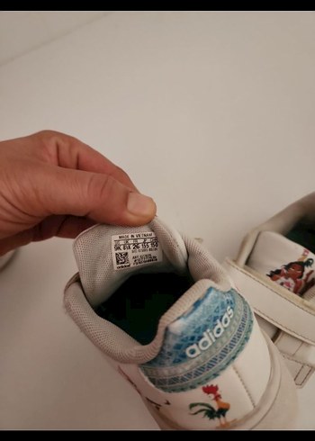 26 Beden Kız Çocuk Beyaz Cırt Cırtlı Spor Ayakkabı