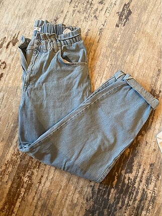 Slouchy jean