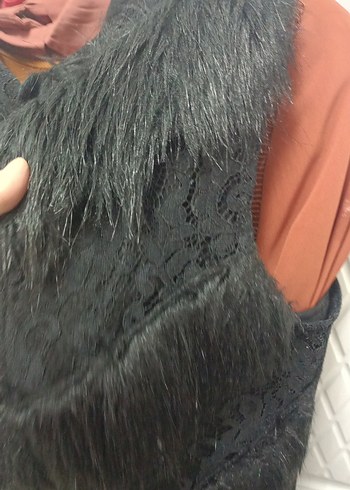 Kürk Detaylı Siyah Uzun Kadın Yelek - Görsel 3