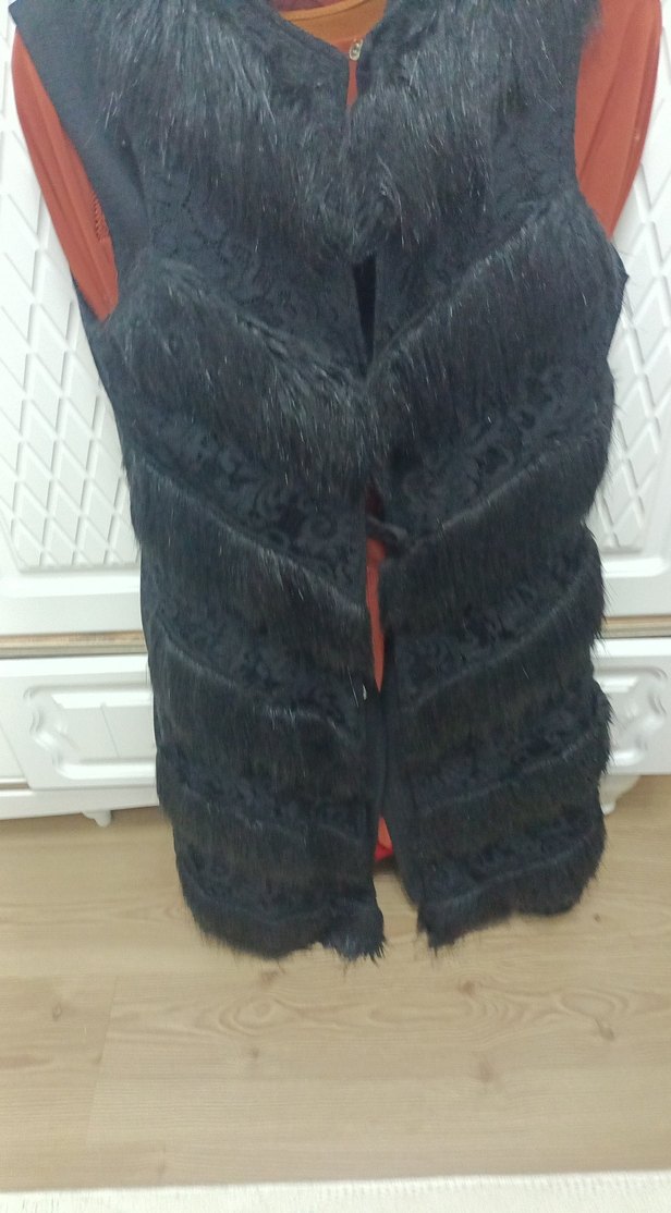 Kürk Detaylı Siyah Uzun Kadın Yelek - Görsel 2