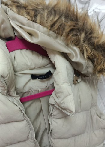 Kürk Detaylı Beyaz Kadın Şişme Yelek - Görsel 3