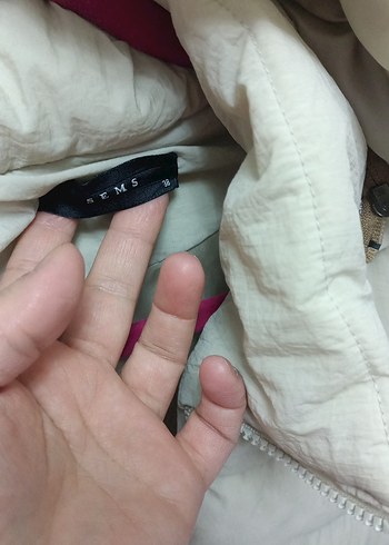 Kürk Detaylı Beyaz Kadın Şişme Yelek - Görsel 2