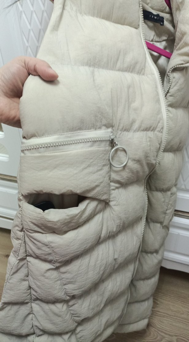 Kürk Detaylı Beyaz Kadın Şişme Yelek - Görsel 4