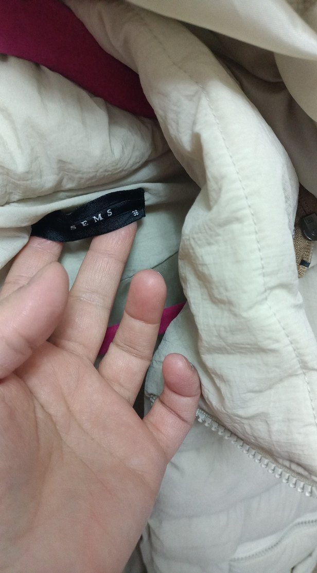 Kürk Detaylı Beyaz Kadın Şişme Yelek - Görsel 2