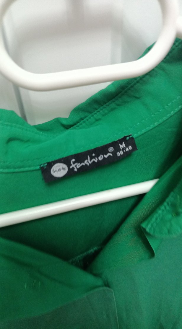 Yeşil Düğmeli Kadın Gömlek - Görsel 4