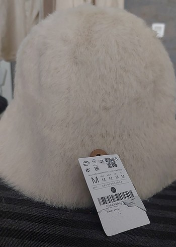 Bej Tüylü Kadın Şapka - Görsel 2