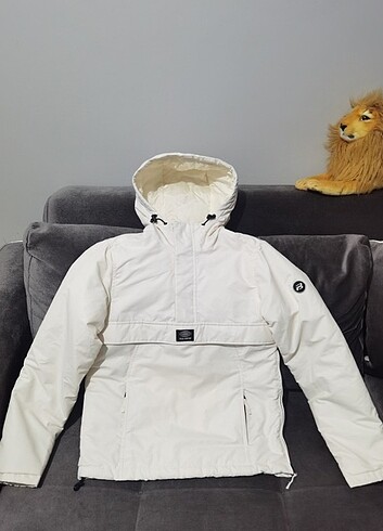 Pull and Bear Kanguru Mont