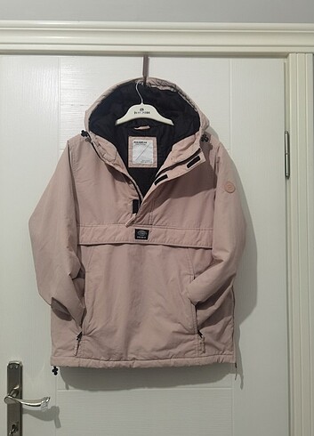 Pull and Bear Kanguru Mont 