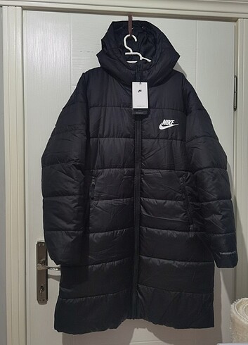 Nike Sıfır Etiketli Therma Fit Mont