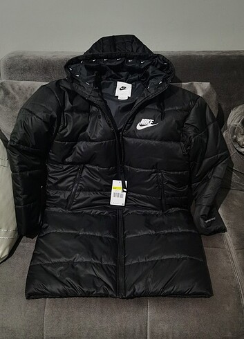 s Beden siyah Renk Nike Sıfır Etiketli Therma Fit Mont