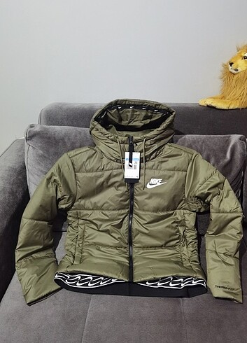 Nike Sıfır Etiketli Therma Fit Mont 